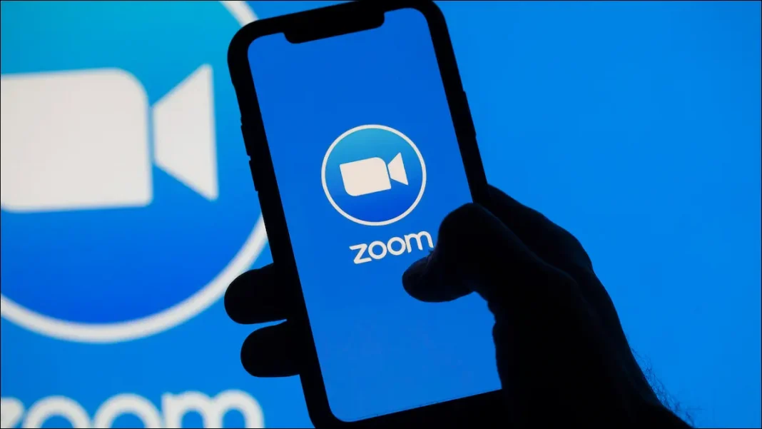 zoom-on-a-smartphone Zoom webinar