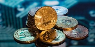 Kryptomønter ligger fladt