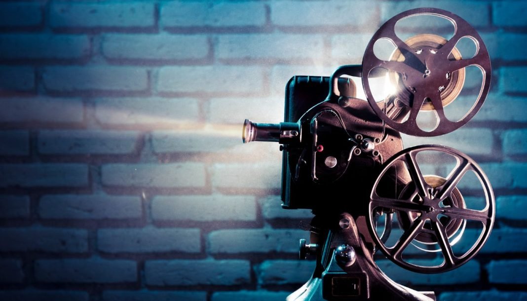 En gammel fungerende filmprojektor