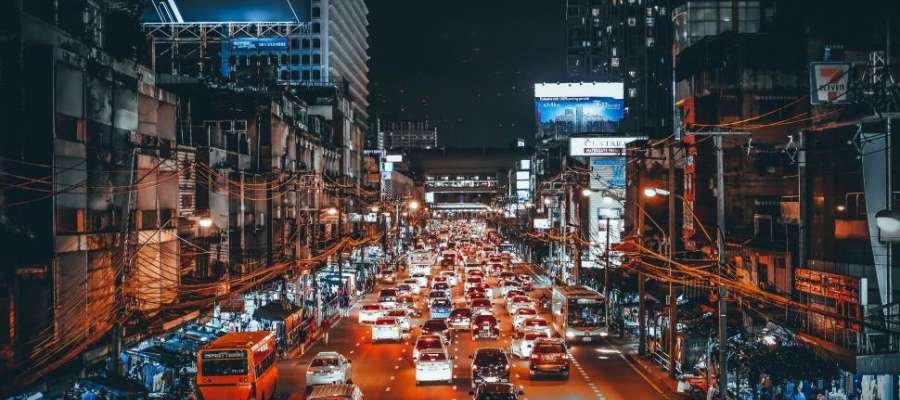 Travl bygade med tung nattetrafik