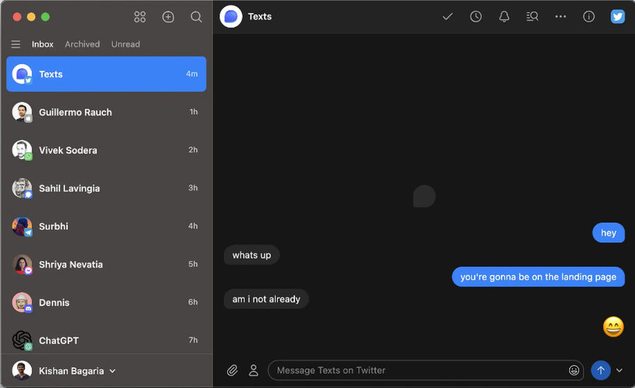 Skærmbillede af meddelelsesappen Texts, der viser en mørk grænseflade. Til venstre ses en liste over kontakter, herunder 'Texts', 'Guillermo Rauch' og 'ChatGPT'. 